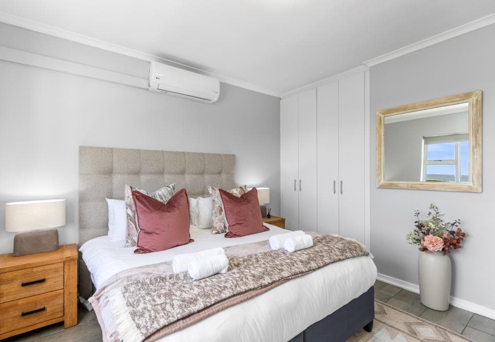 Big Bay Beach Club J32