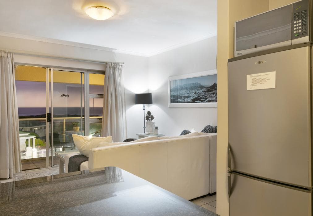 Big Bay Beach Club 21