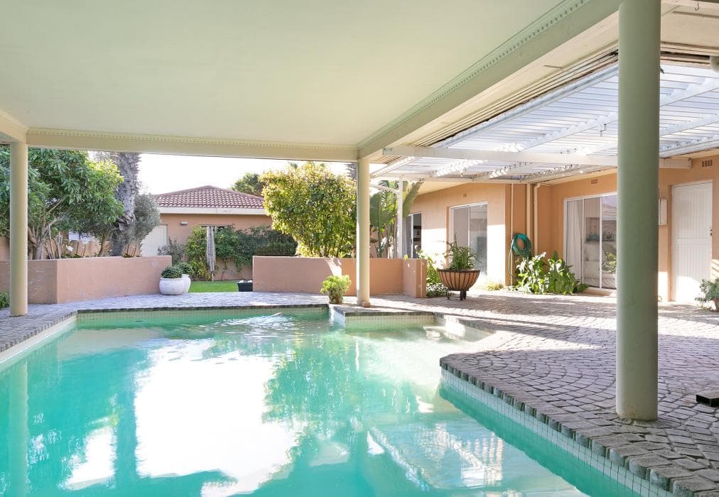 All Surfers Dream Villa