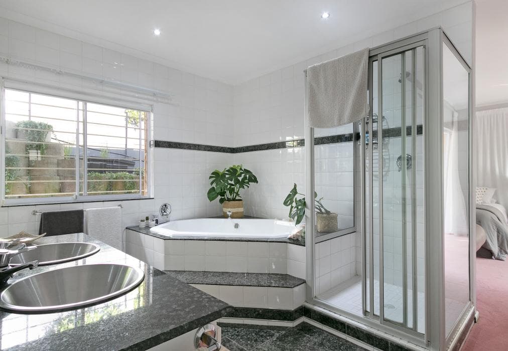 All Surfers Dream Villa