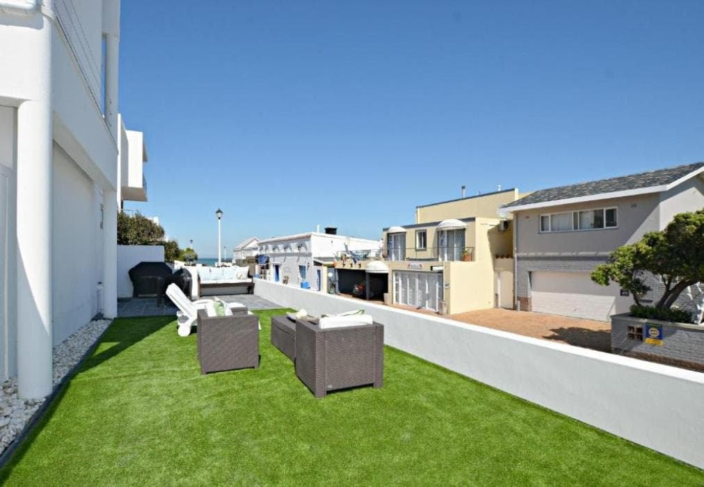 White Waves Beach House