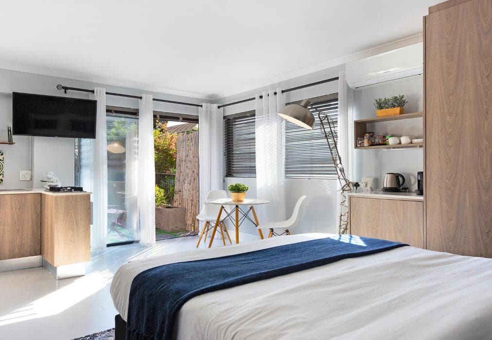 A Studio Apartment in Bloubergsands
