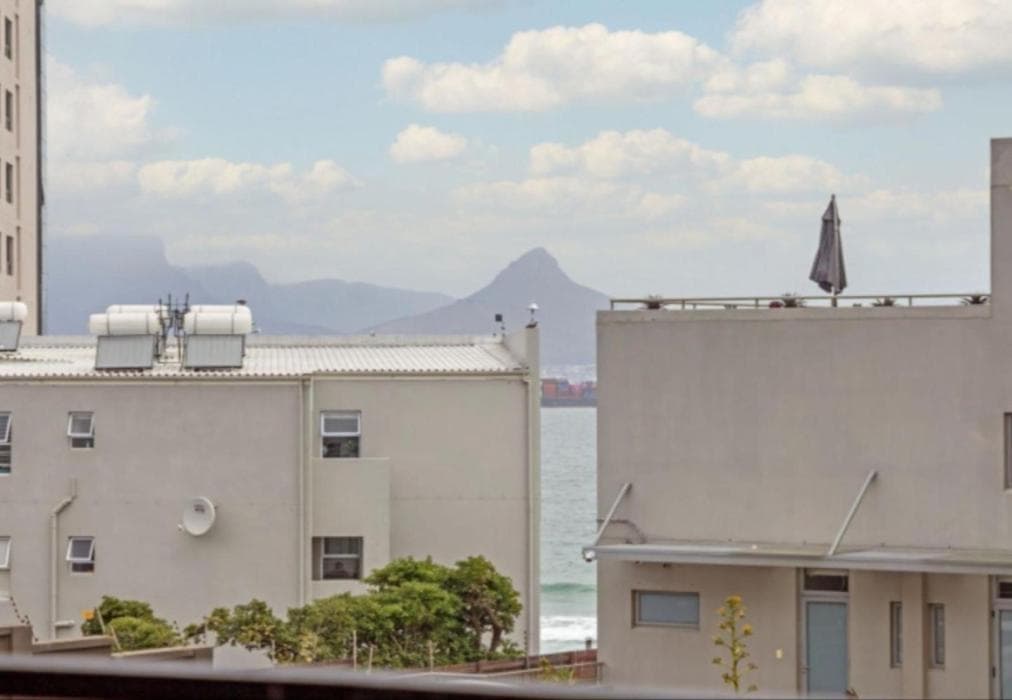 Manhattan On Coral Apartments