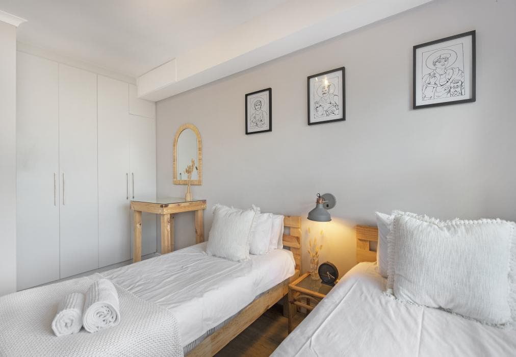 Cape on Portefield 5