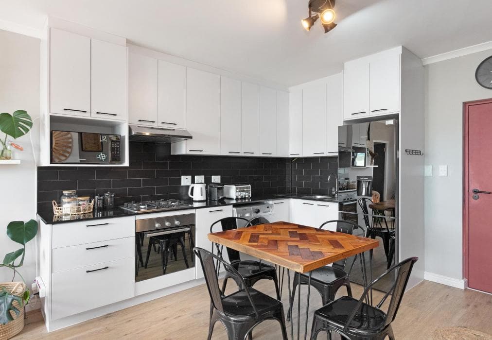 Cape on Portefield 5