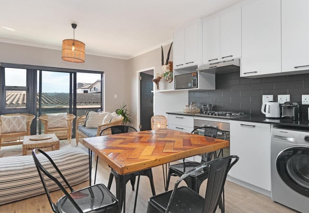 Cape on Portefield 5