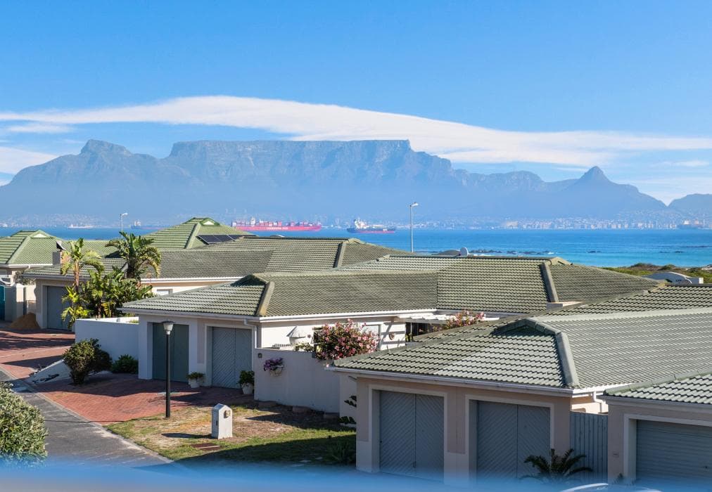 Big Bay Beach Club 37