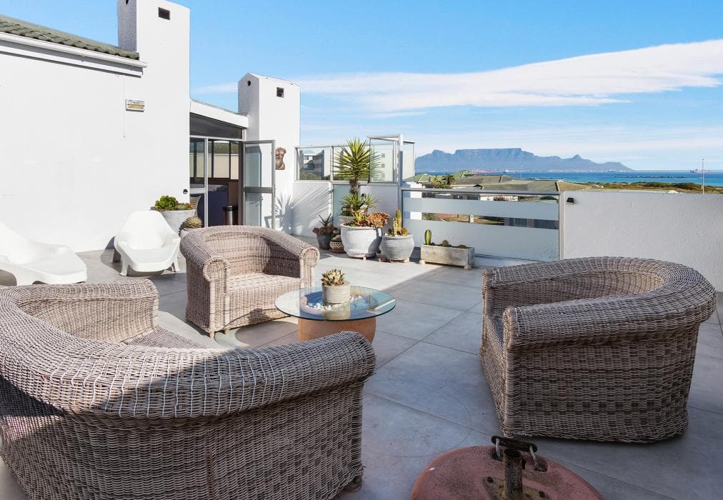 Big Bay Beach Club 37