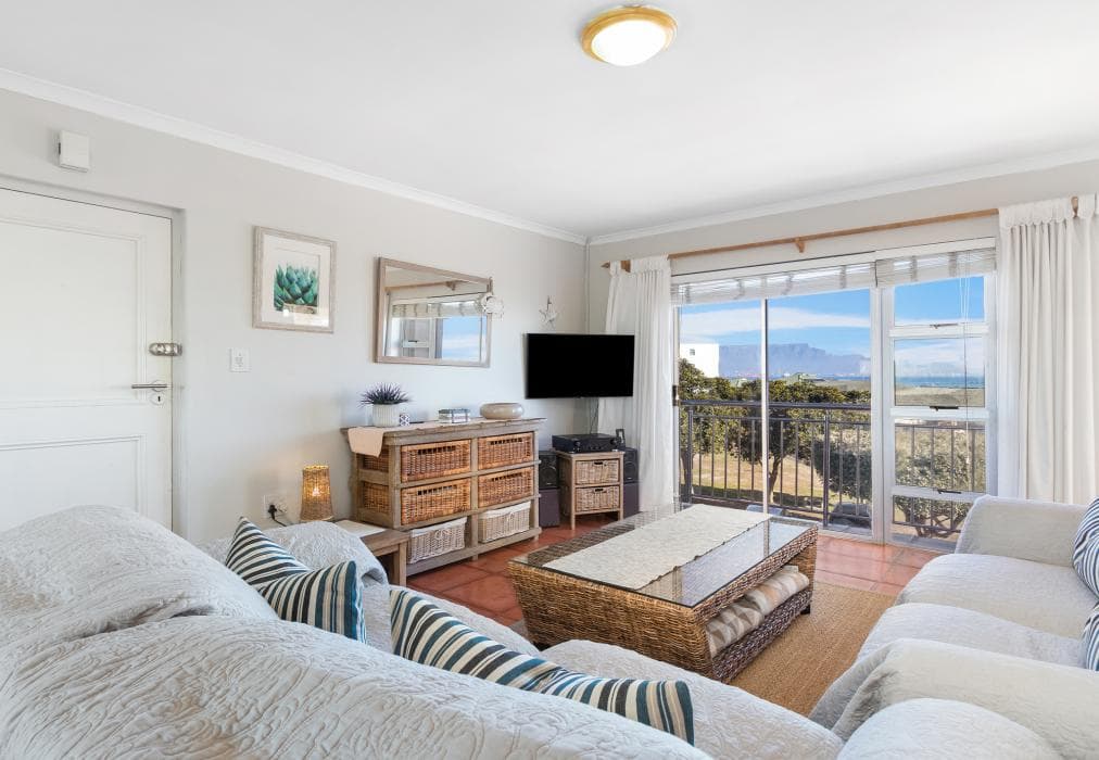 Big Bay Beach Club 37