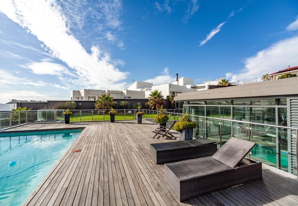 Infinity G9 Ocean View Apartment