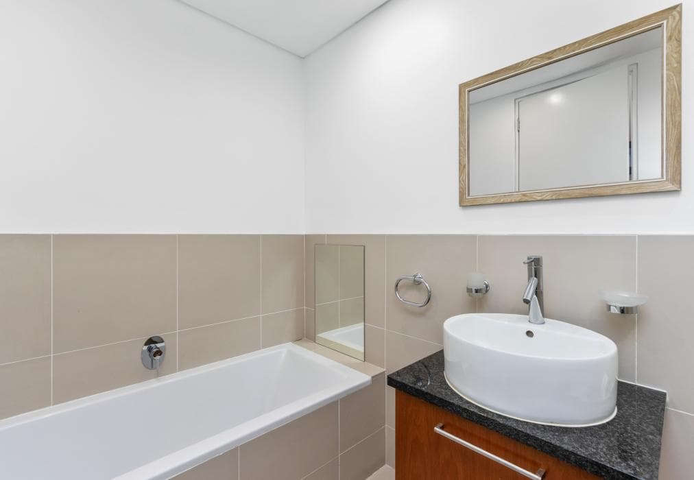 Eden On The Bay 174B