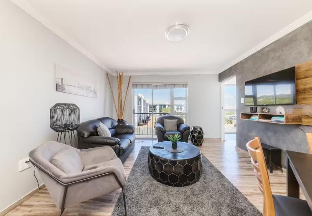 Designer 2 Bed Apartment