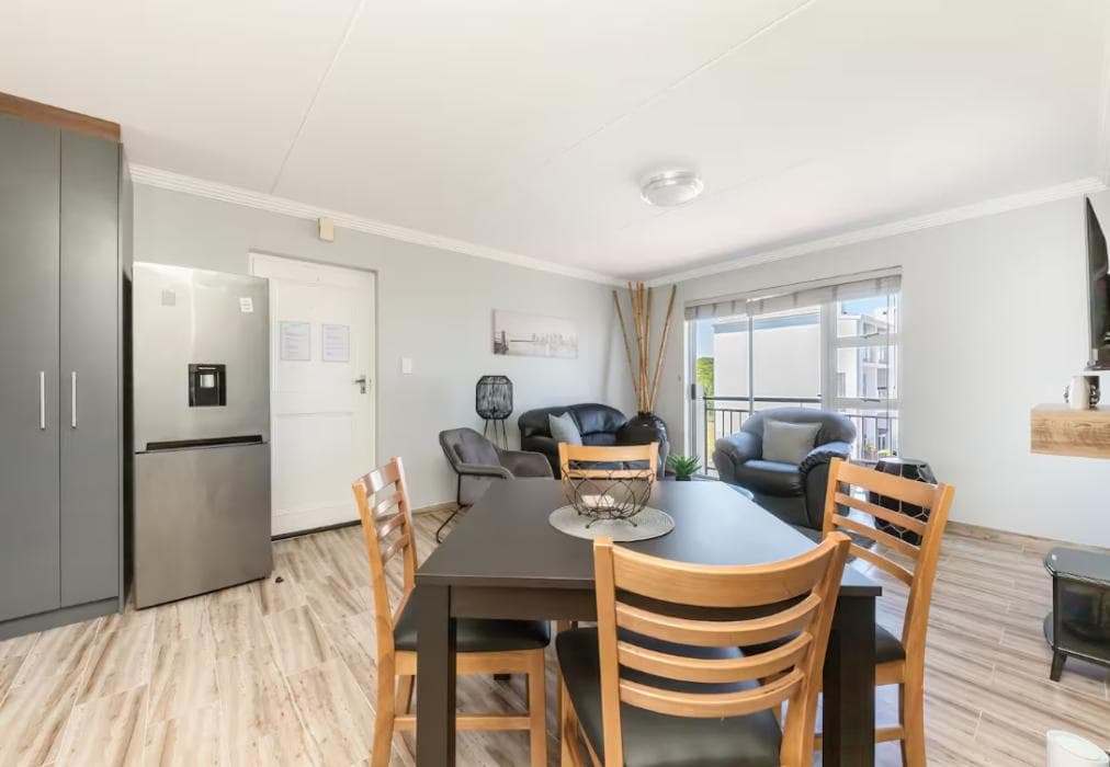 Designer 2 Bed Apartment