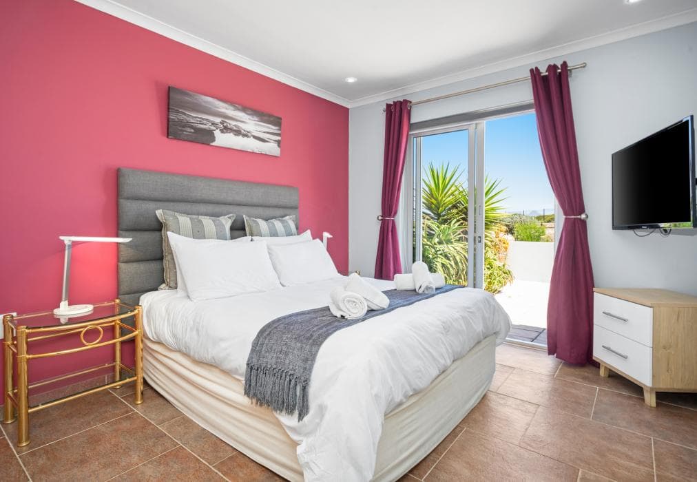 Big Bay Beach Club G6