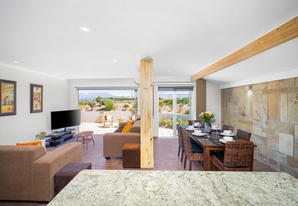 Big Bay Beach Club G6