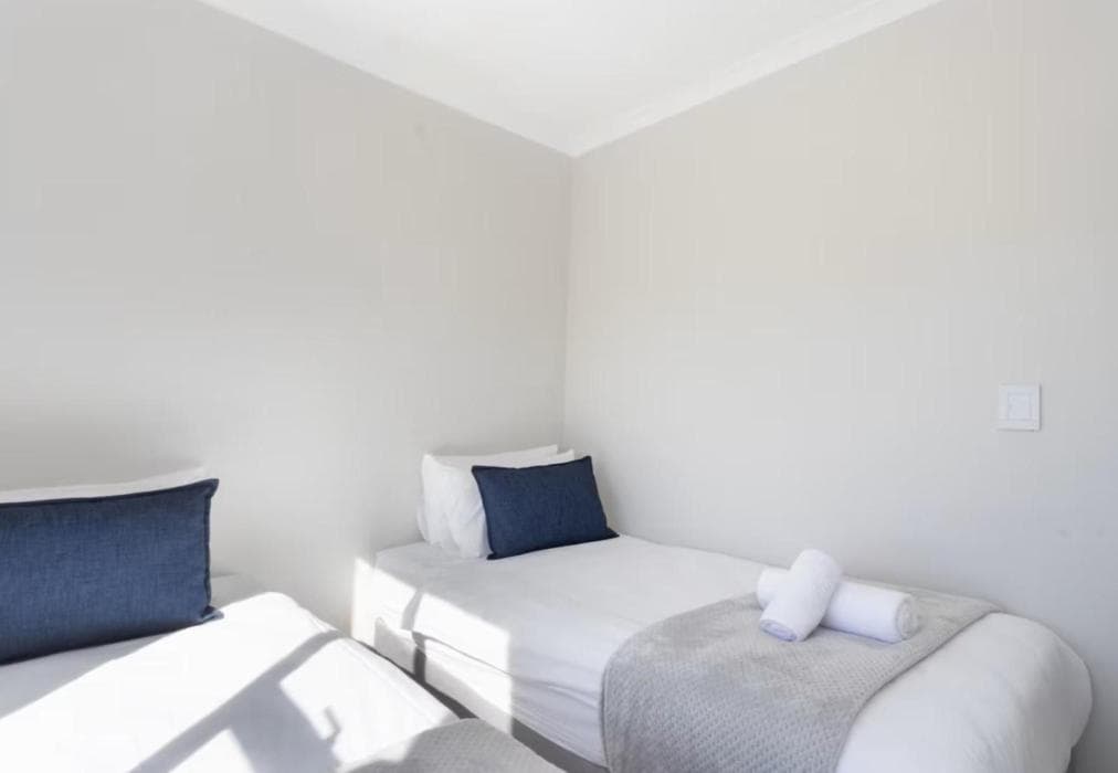 22 St Tropez - Big Bay Beach Club Bloubergstrand