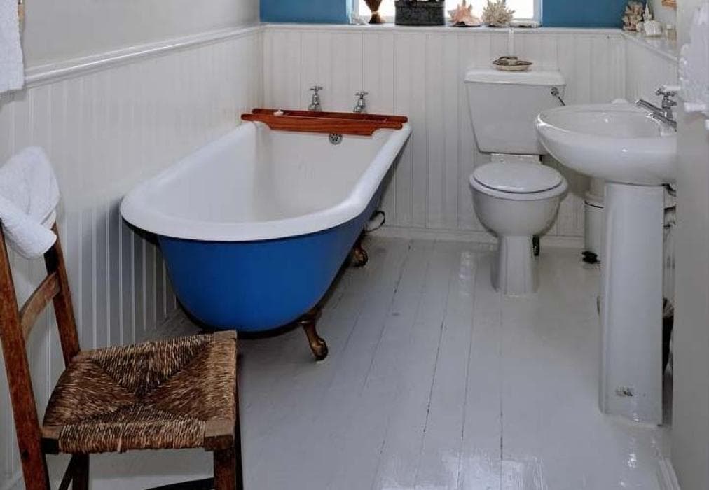 Barry Hall Apartment 3