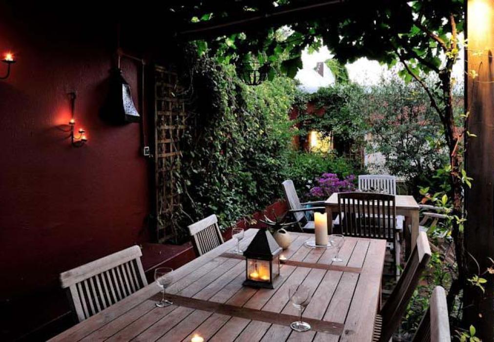 Barry Hall Garden Cottage