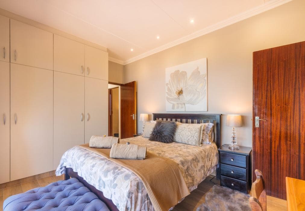 Victoria Bay Holiday Cottage