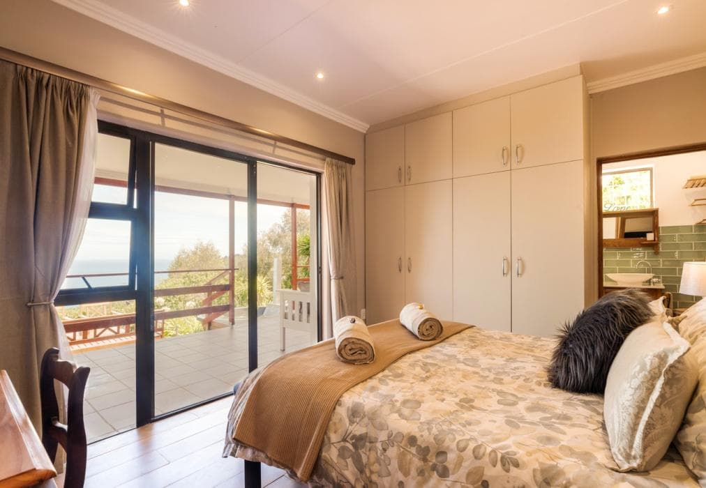 Victoria Bay Holiday Cottage