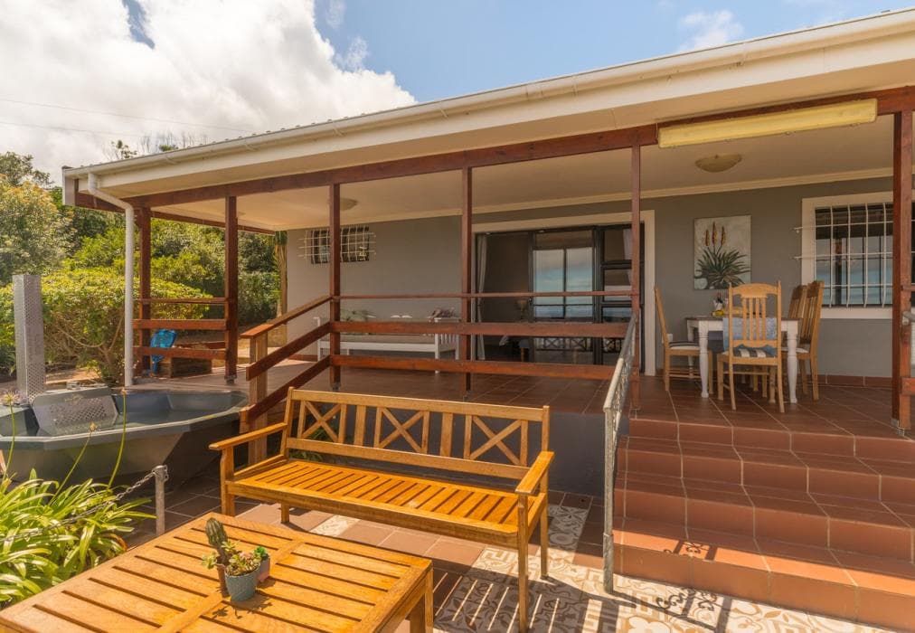 Victoria Bay Holiday Cottage