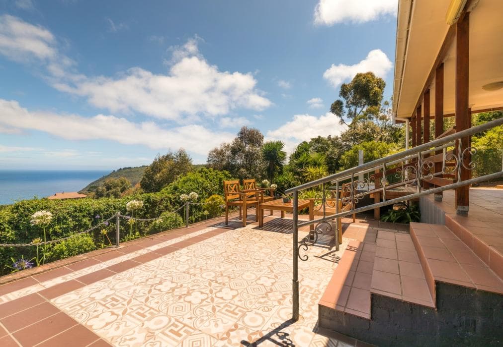 Victoria Bay Holiday Cottage