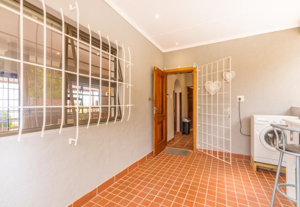 Victoria Bay Holiday Cottage