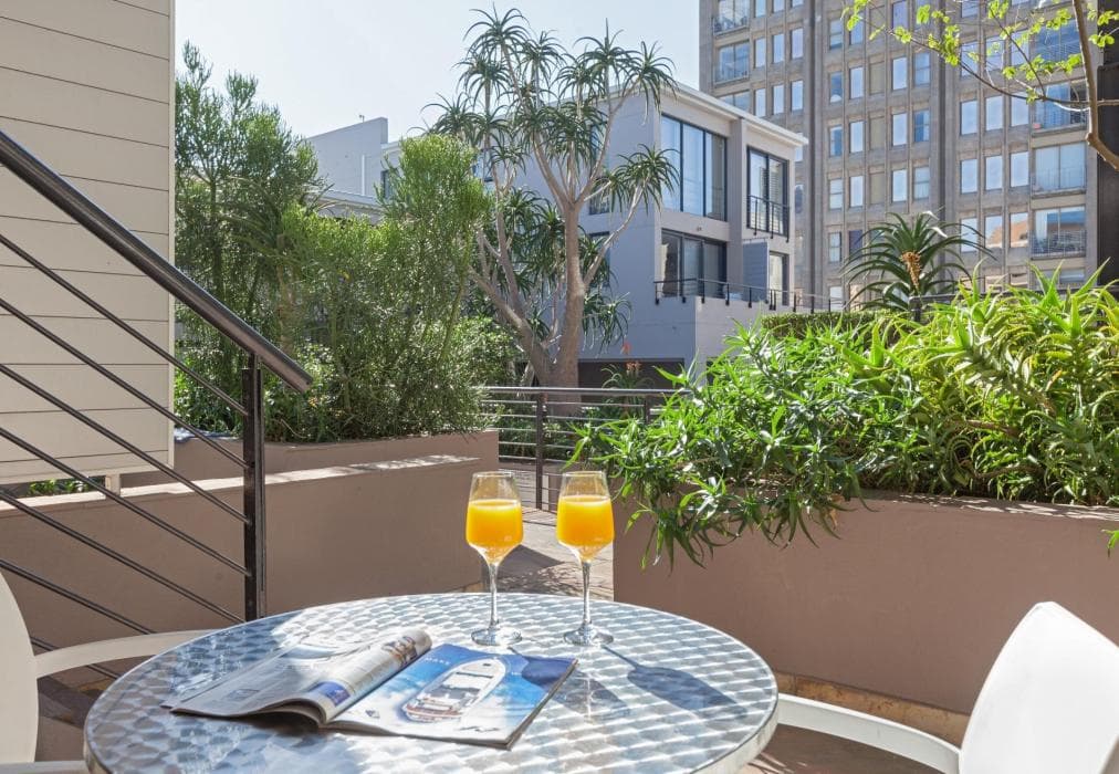 J10 Adderley Terrace