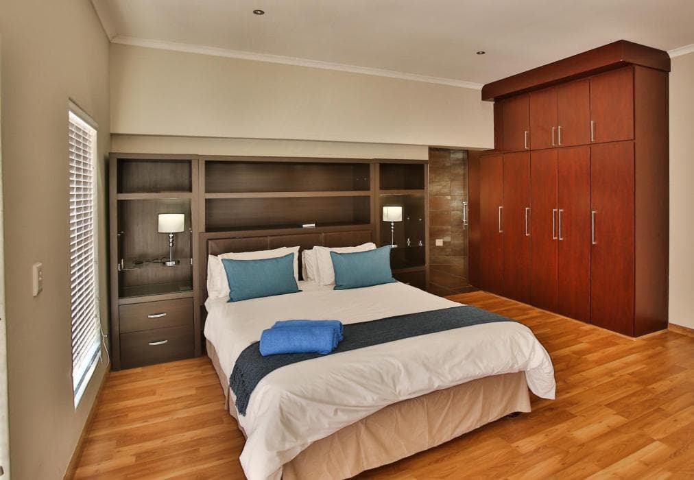 Bayview Langebaan 8 Sleeper