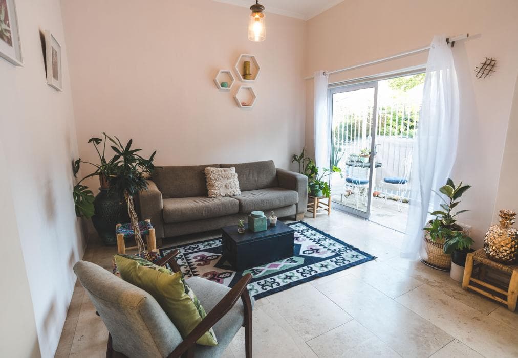 Kelvin Cottage, Gardens