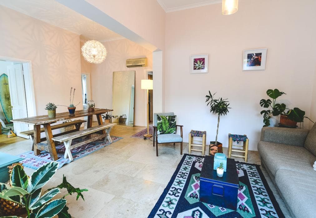 Kelvin Cottage, Gardens