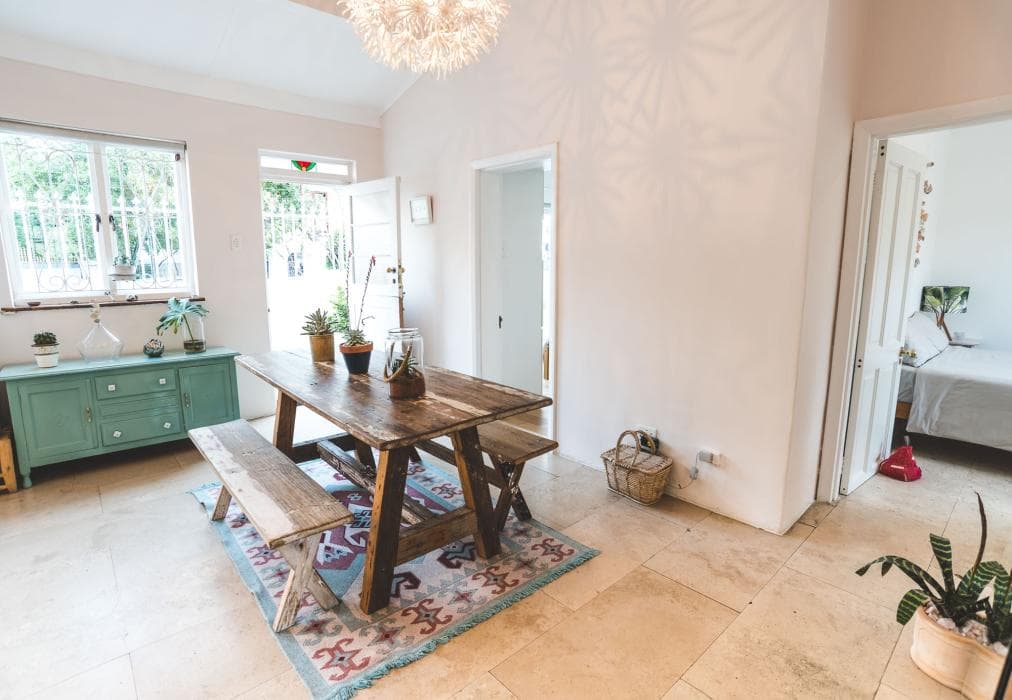 Kelvin Cottage, Gardens