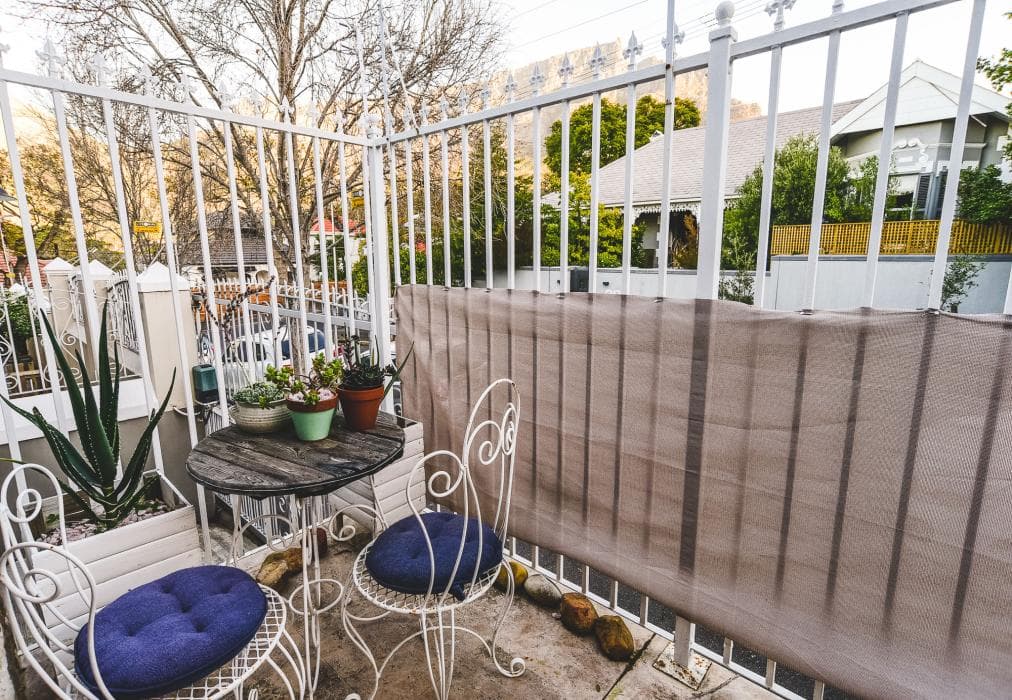 Kelvin Cottage, Gardens