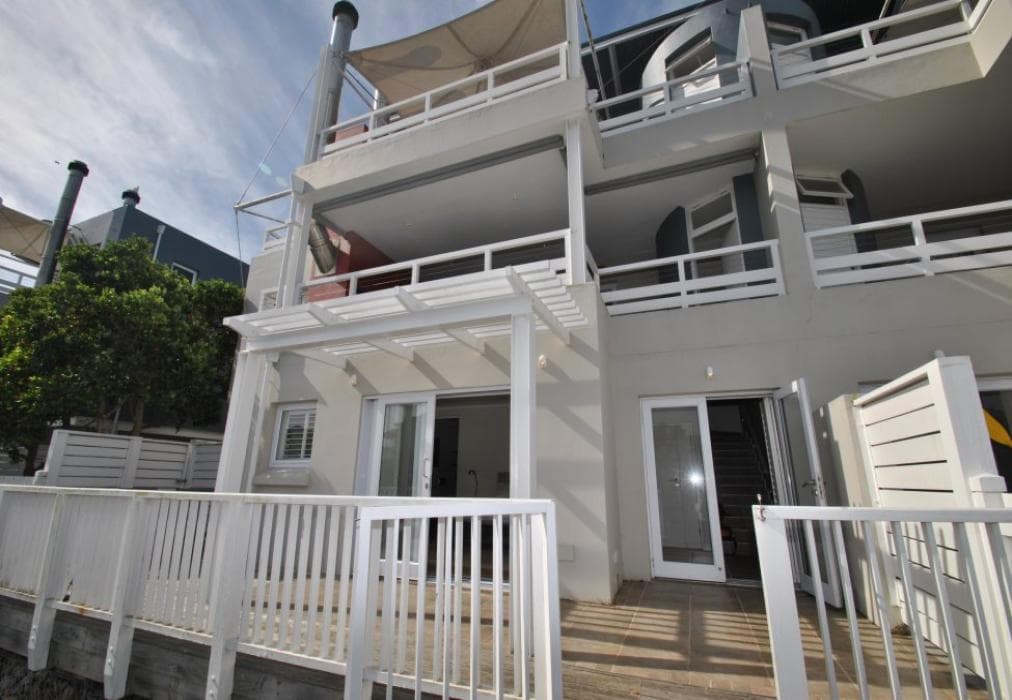 Trendy Getaway on the Canal