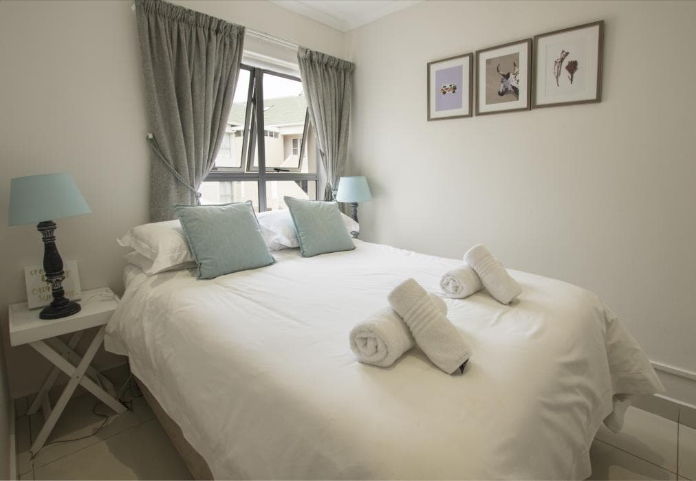 Modern Seaview Apartment