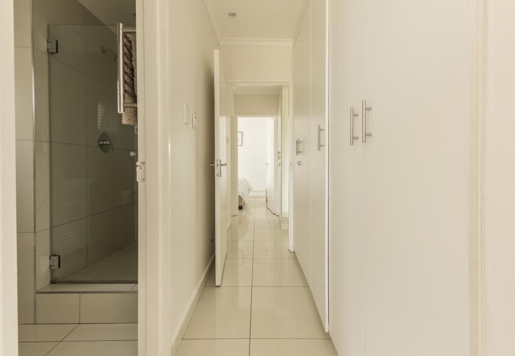 Modern Seaview Apartment