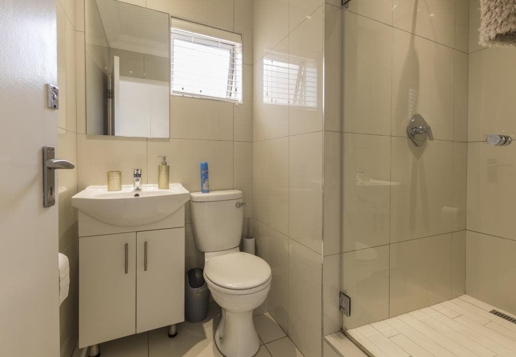 Modern Seaview Apartment