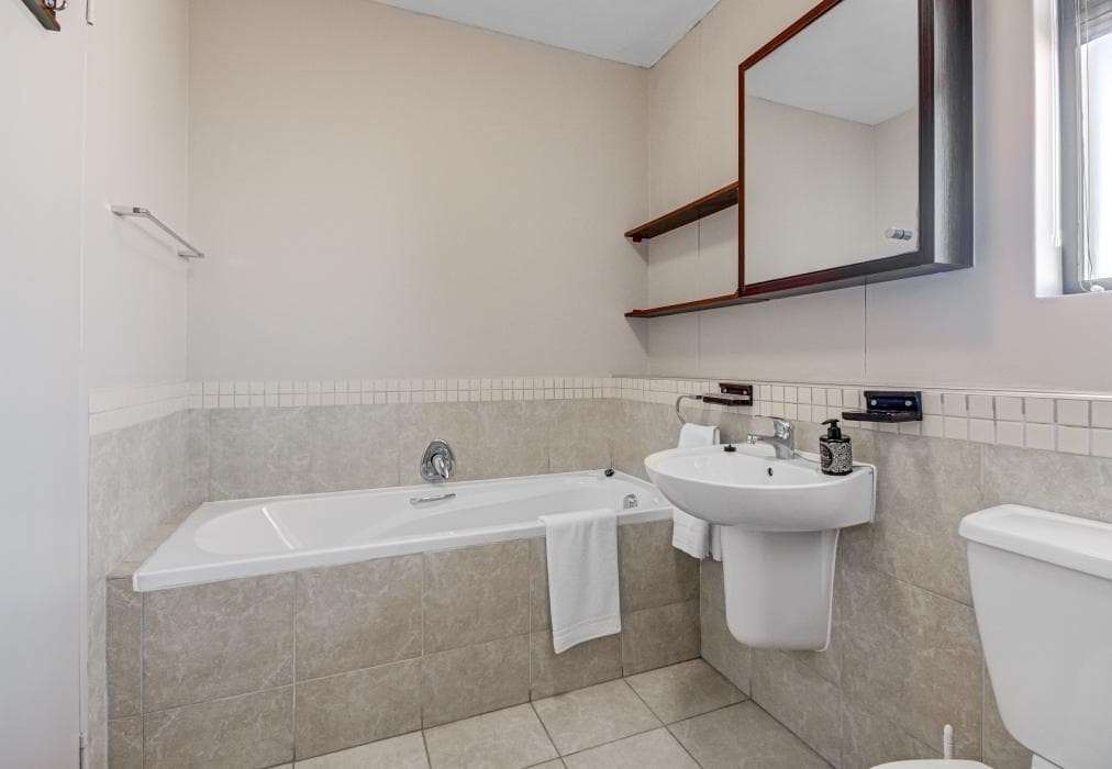 Knightsbridge Apartment