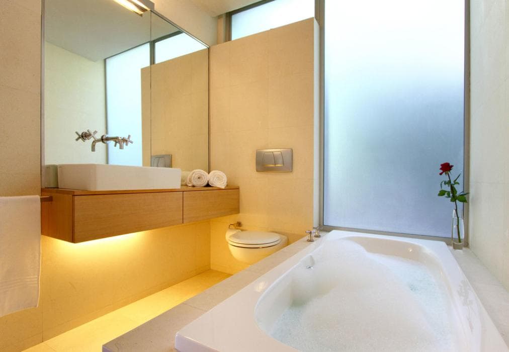 Lions View- 5 Bedroom Mainhouse