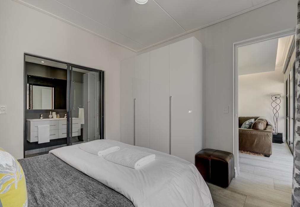 Paardevlei Square Deluxe 2 Bedroom