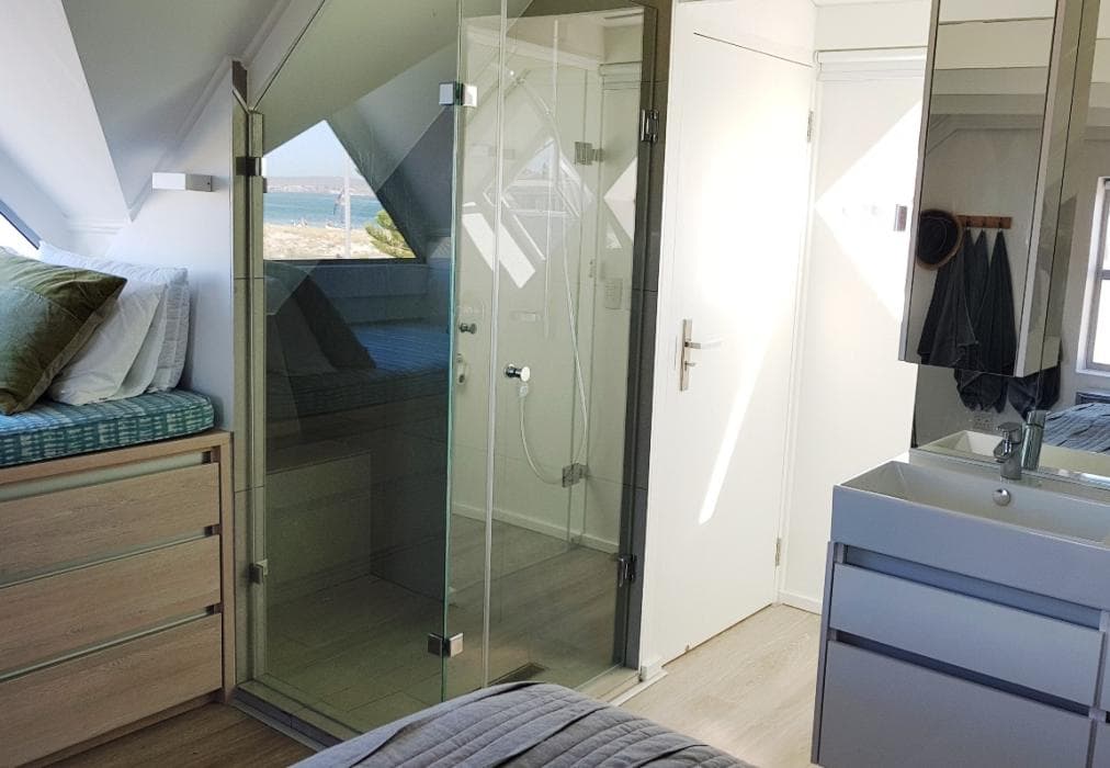 Barefootin Beachfront Cottage