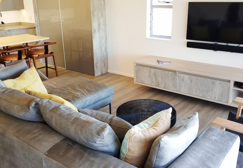 Barefootin Beachfront Cottage