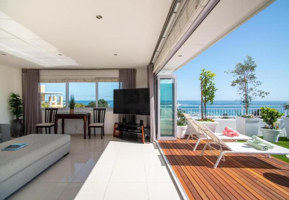 Apostle at Funkey 2B