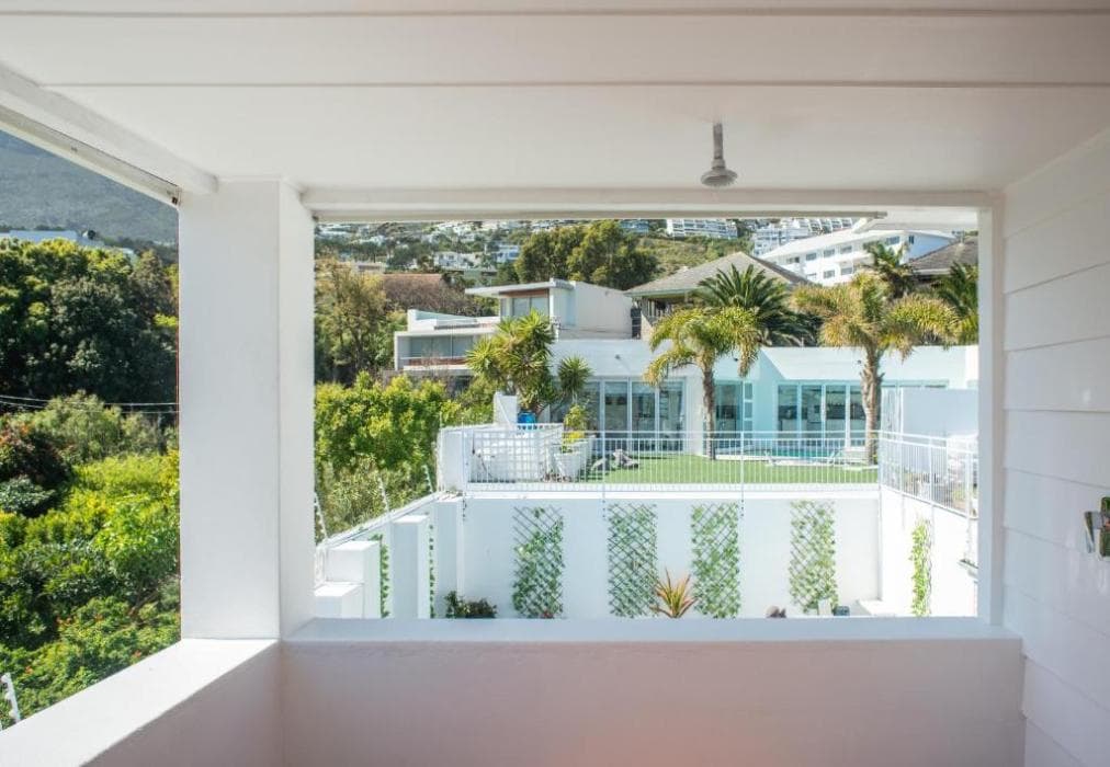 Apostle at Funkey 2B