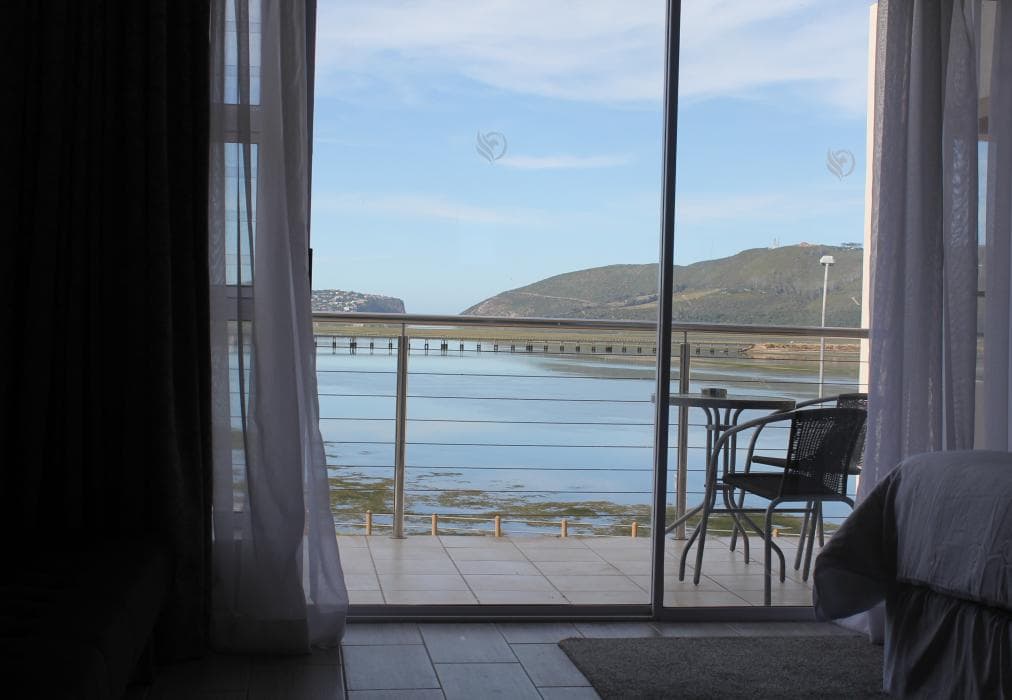 Phoenix Lodge and Waterside Accommodation