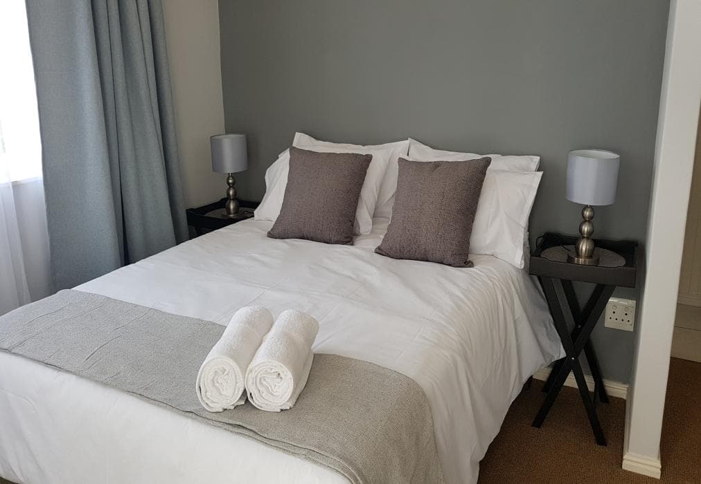 Phoenix Lodge and Waterside Accommodation