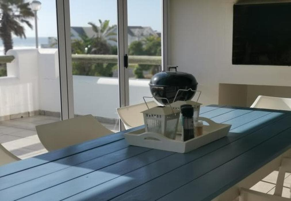 Unwind @ 167 Golden Mile