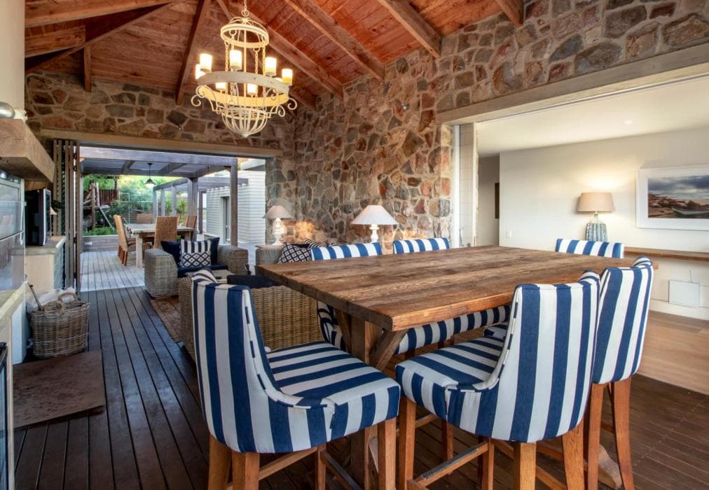 214, 10th Street Voelklip