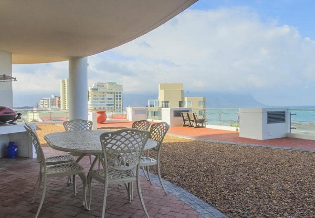 Hibernian Towers 505 Apartment