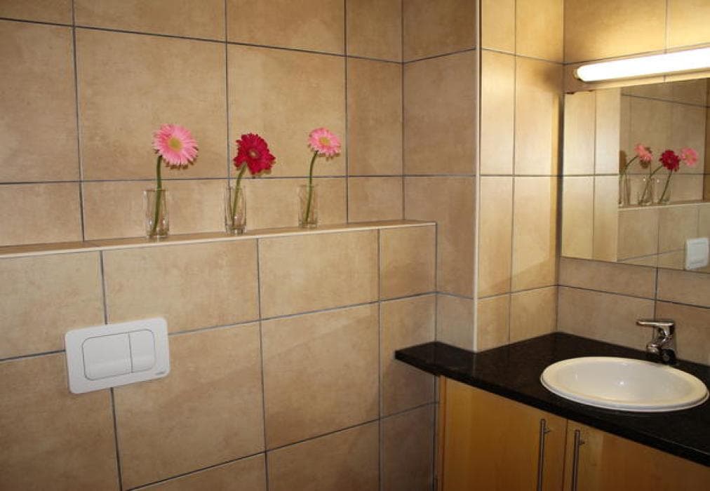 Hibernian Towers 505 Apartment